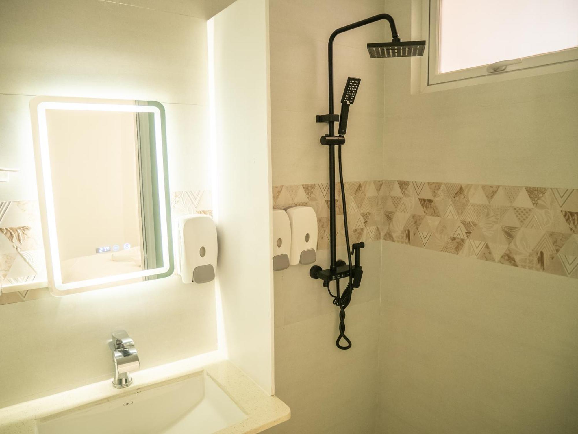 Beachfront Apartment Мале Экстерьер фото